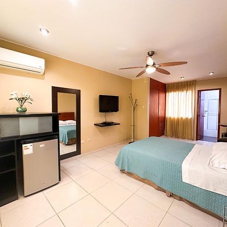 Apart Hotel El Canaveral Чинча Алта Екстериор снимка
