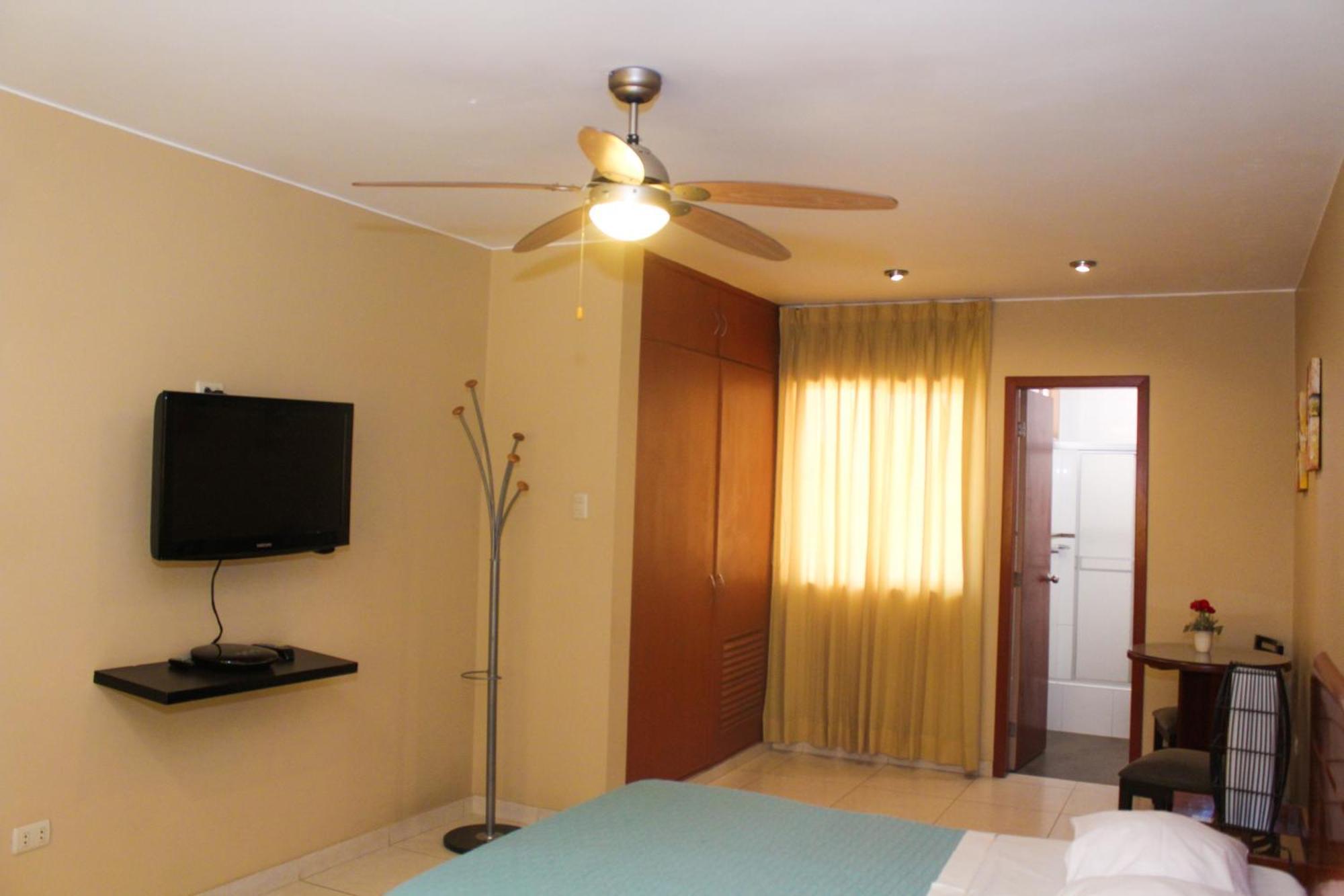 Apart Hotel El Canaveral Чинча Алта Екстериор снимка