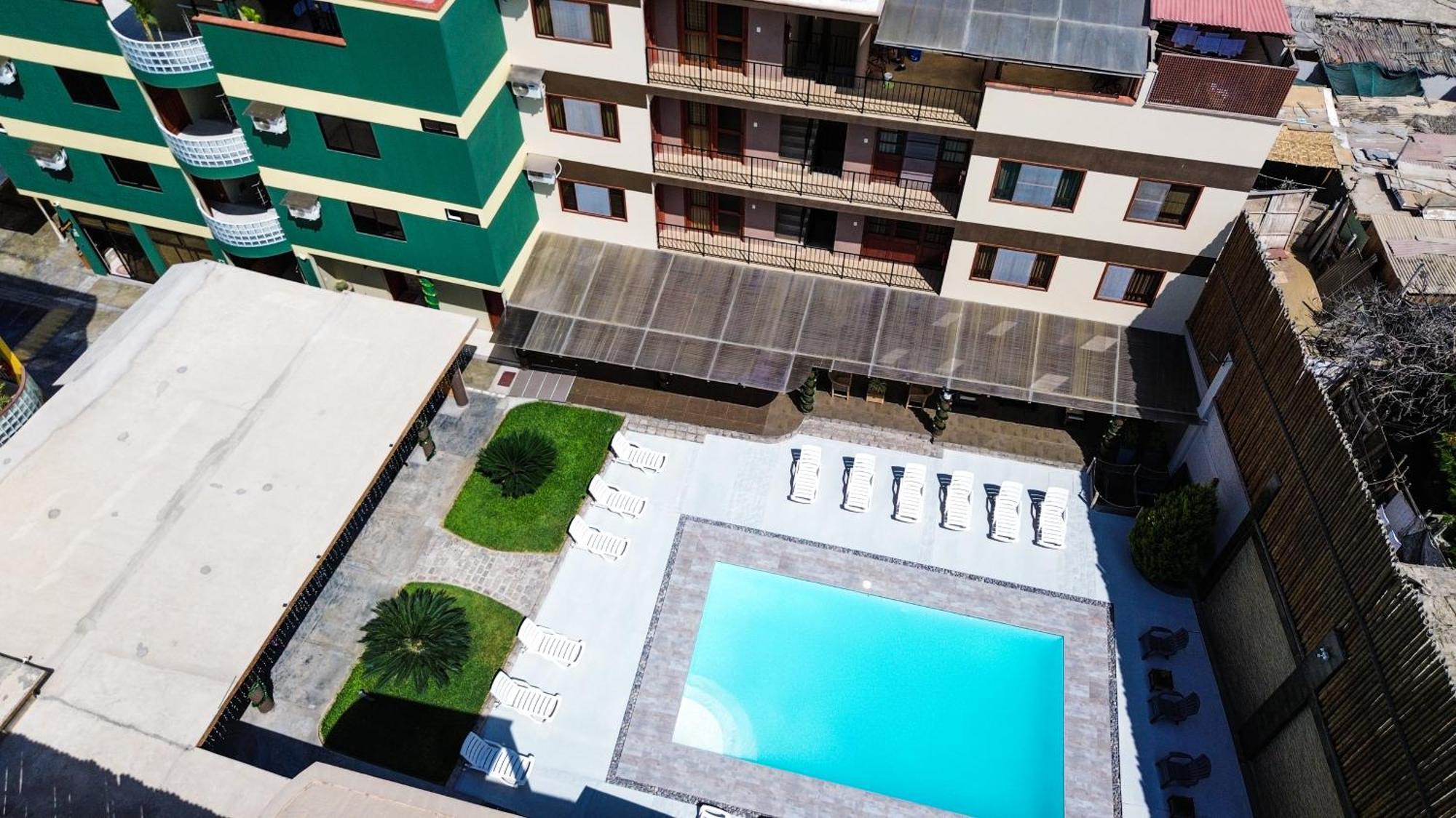 Apart Hotel El Canaveral Чинча Алта Екстериор снимка