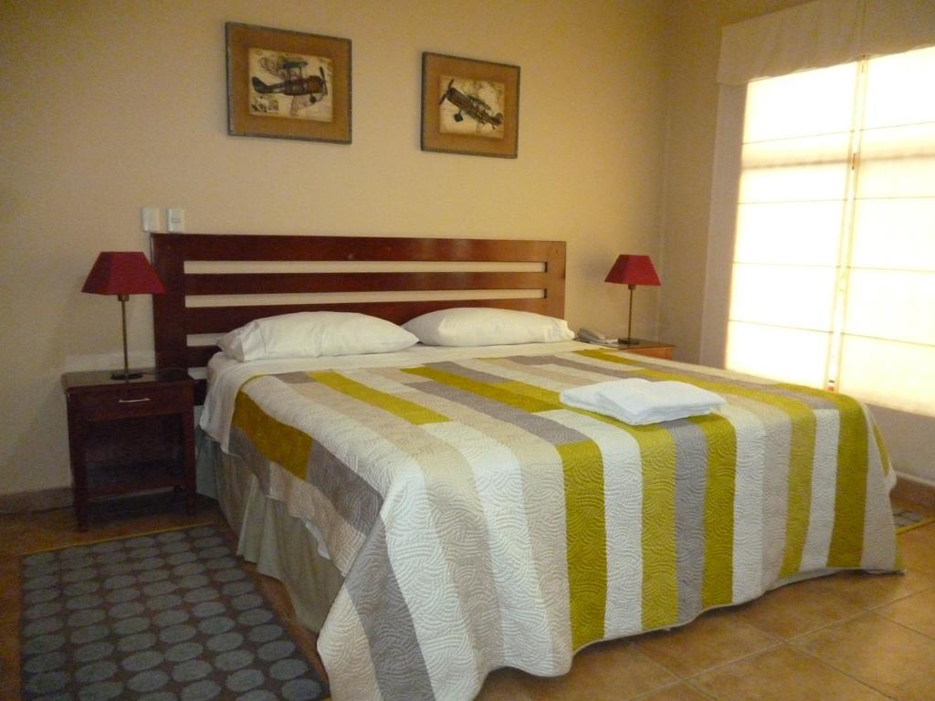 Apart Hotel El Canaveral Чинча Алта Екстериор снимка