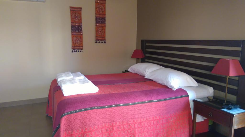 Apart Hotel El Canaveral Чинча Алта Екстериор снимка
